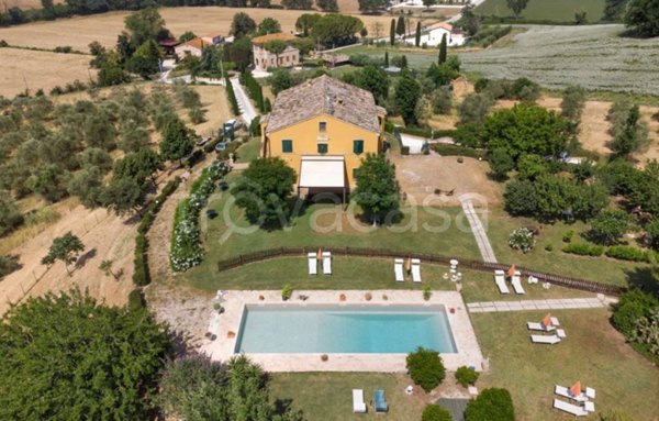 casa indipendente in vendita a Recanati