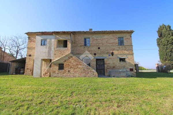 casa indipendente in vendita a Recanati