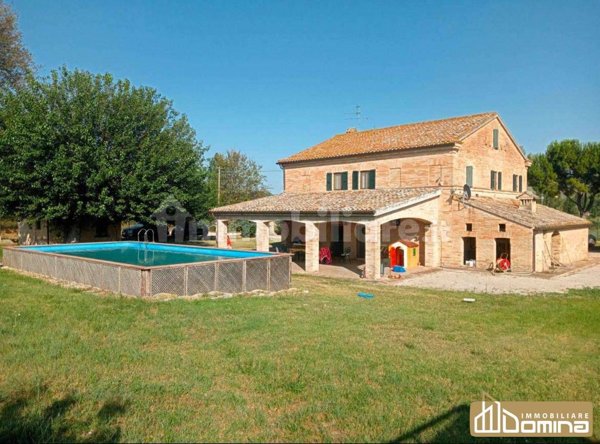 casa indipendente in vendita a Recanati