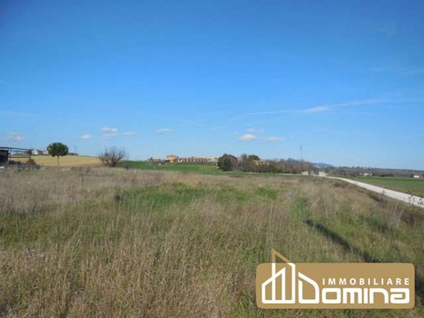 terreno edificabile in vendita a Recanati