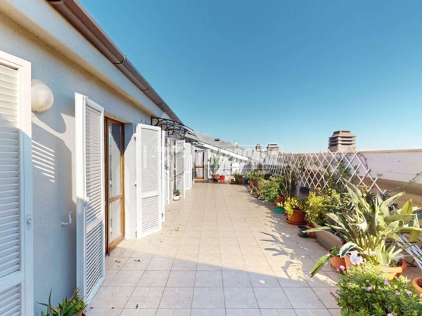 appartamento in vendita a Recanati in zona Santa Lucia