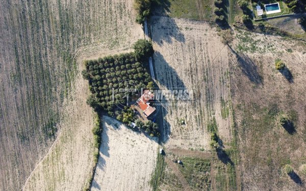 casa indipendente in vendita a Recanati in zona Montefiore