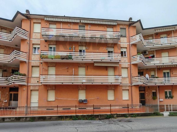 appartamento in vendita a Recanati in zona Santa Lucia