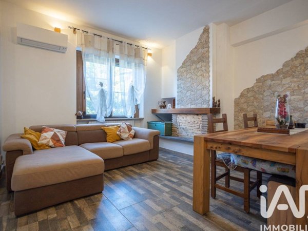 casa indipendente in vendita a Recanati in zona Le Grazie