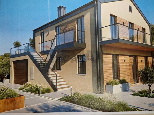casa indipendente in vendita a Recanati