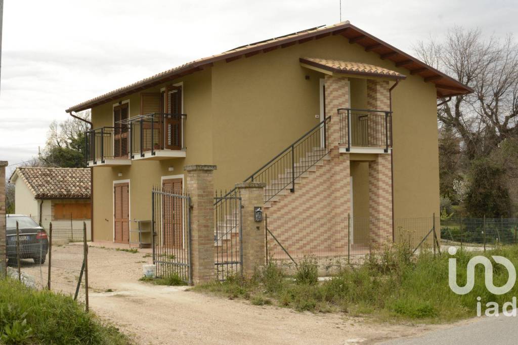 casa indipendente in vendita a Ripe San Ginesio