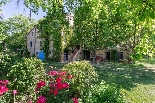 casale in vendita a Ripe San Ginesio