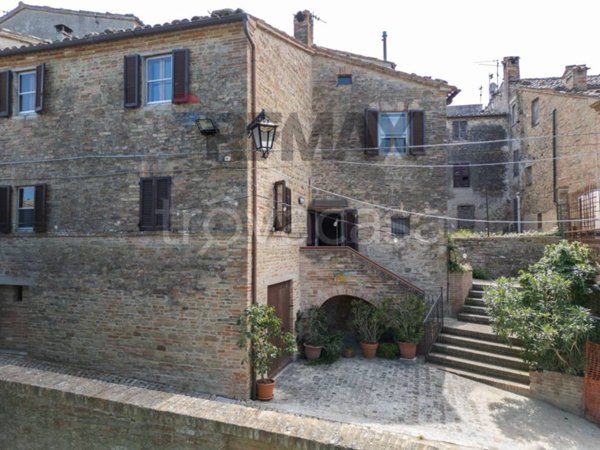 casa indipendente in vendita a Ripe San Ginesio