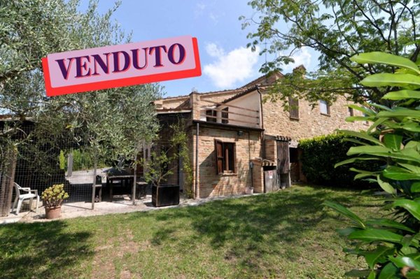 casa indipendente in vendita a Ripe San Ginesio