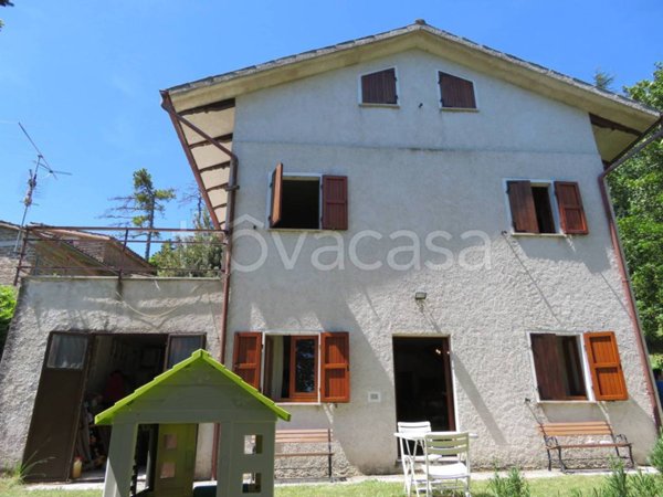 casa indipendente in vendita a San Ginesio