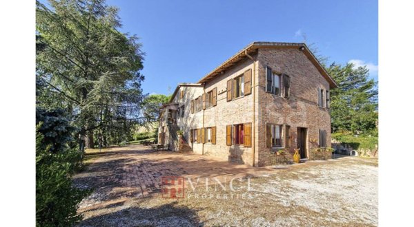 casa indipendente in vendita a San Ginesio