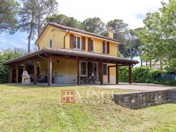 casa indipendente in vendita a San Ginesio