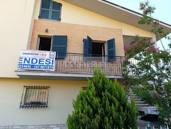 casa indipendente in vendita a San Ginesio