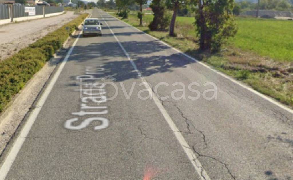 locale commerciale in vendita a San Ginesio