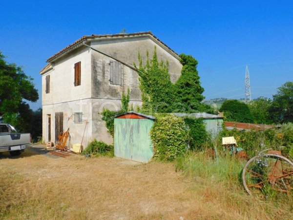 casa indipendente in vendita a San Ginesio
