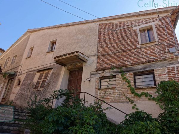 casa indipendente in vendita a San Ginesio