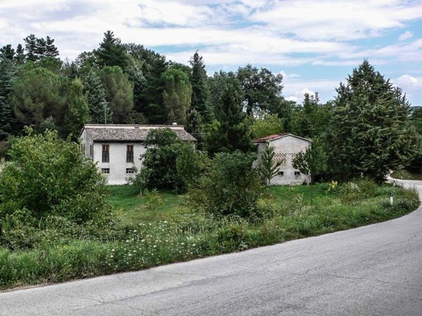 casa indipendente in vendita a San Ginesio