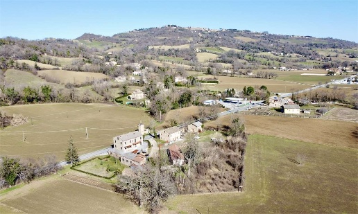 casale in vendita a San Ginesio