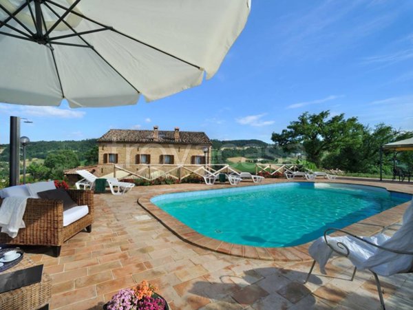 casa indipendente in vendita a San Ginesio