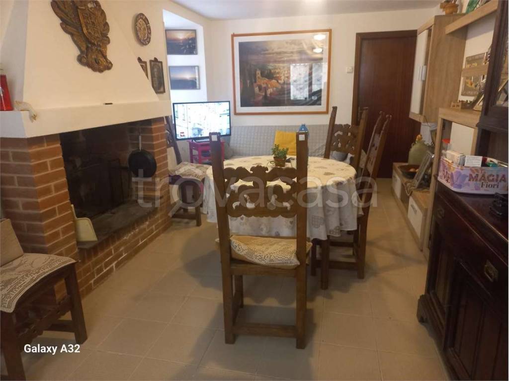 casa indipendente in vendita a San Ginesio