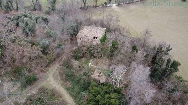 casale in vendita a San Ginesio