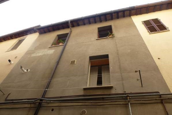 casa semindipendente in vendita a San Severino Marche