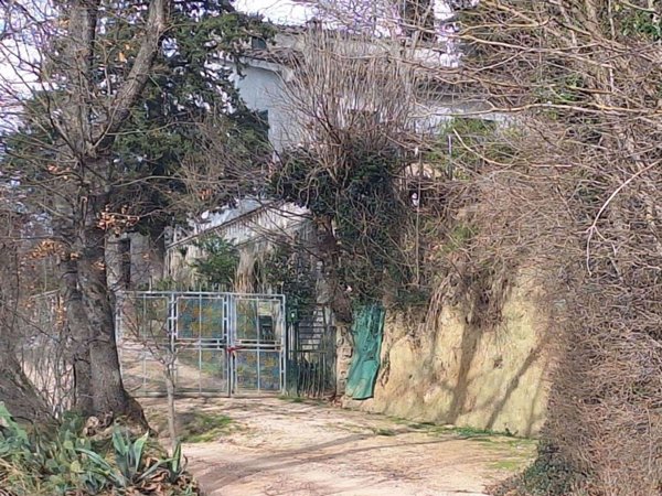 casa indipendente in vendita a San Severino Marche in zona Cesolo