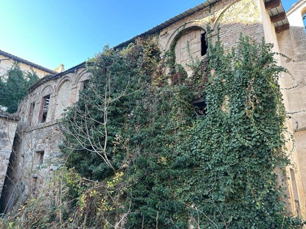 casa indipendente in vendita a San Severino Marche