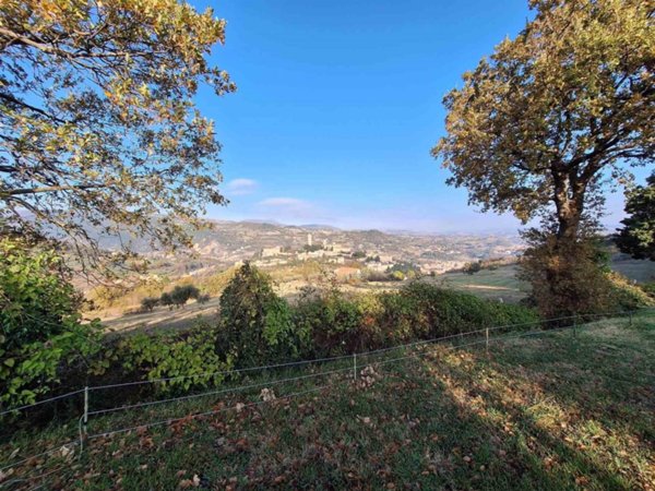 casa indipendente in vendita a San Severino Marche