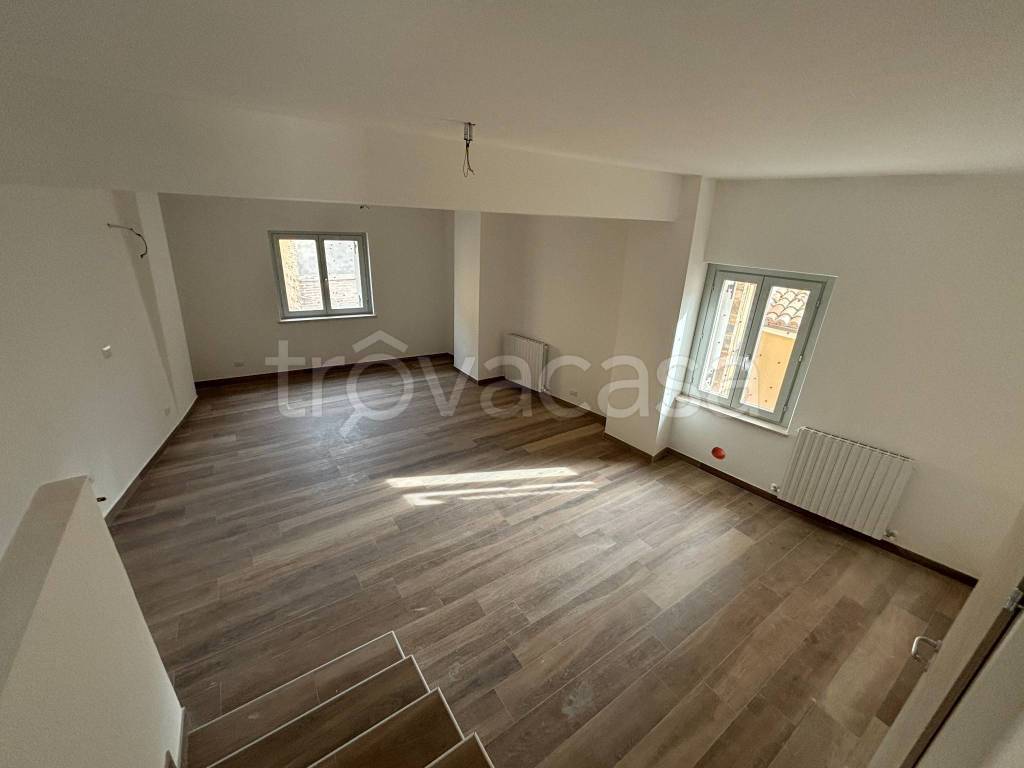 casa indipendente in vendita a San Severino Marche
