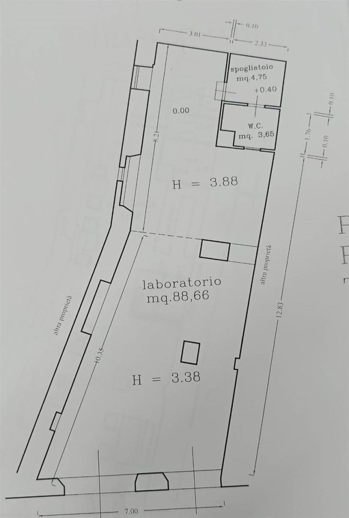 locale commerciale in vendita a San Severino Marche