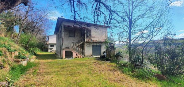 locale di sgombero in vendita a San Severino Marche in zona Taccoli