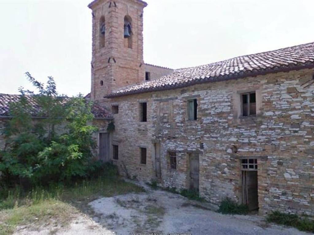 casa indipendente in vendita a San Severino Marche in zona Gaglianvecchio