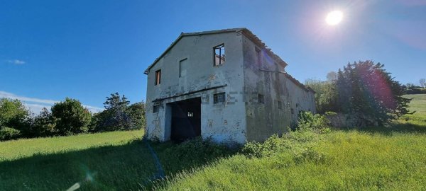 appartamento in vendita a San Severino Marche in zona Pitino