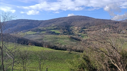 casa indipendente in vendita a San Severino Marche in zona Serralta