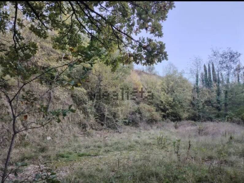 terreno edificabile in vendita a San Severino Marche