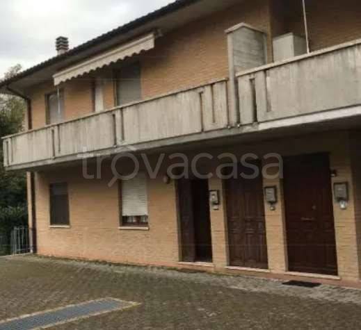 casa indipendente in vendita a San Severino Marche
