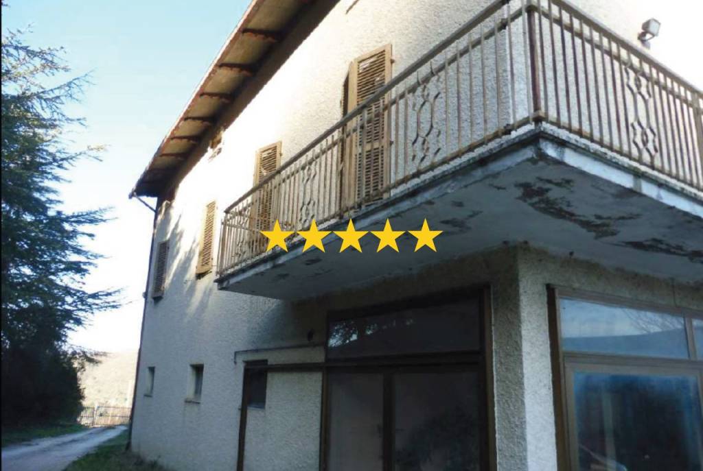 appartamento in vendita a San Severino Marche in zona Pitino