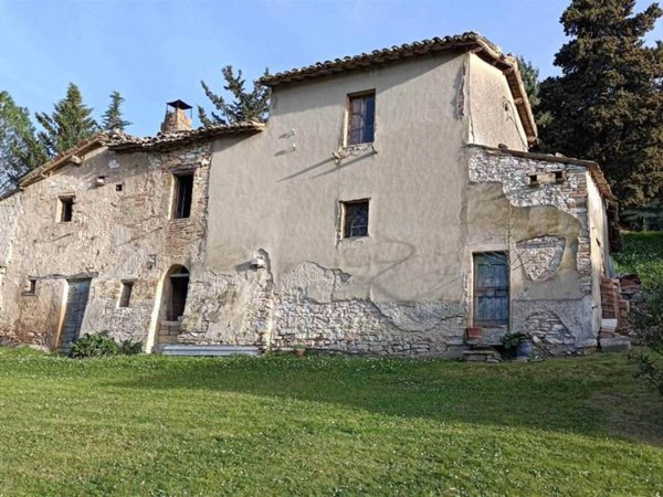 casa indipendente in vendita a San Severino Marche