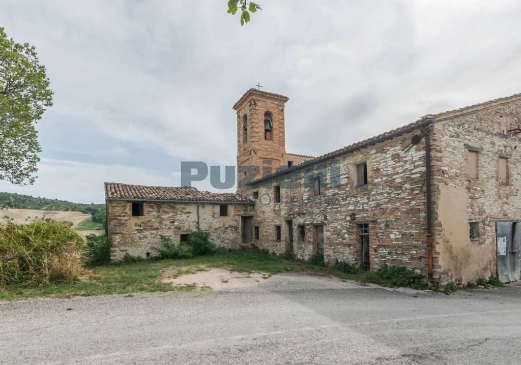 casale in vendita a San Severino Marche