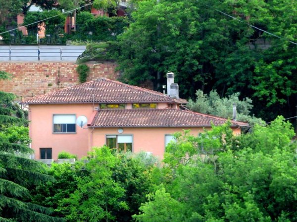 casa indipendente in vendita a San Severino Marche in zona Serripola