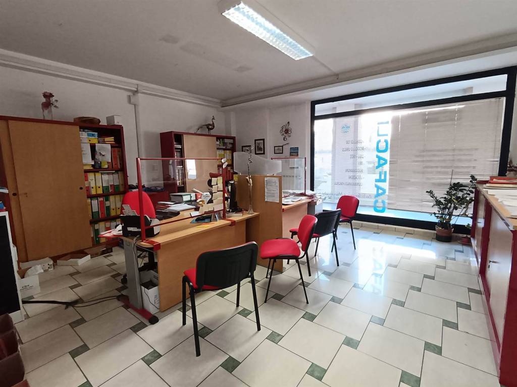 ufficio in vendita a San Severino Marche