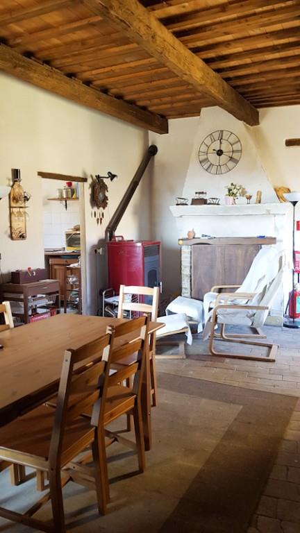 casa indipendente in vendita a San Severino Marche in zona Serralta