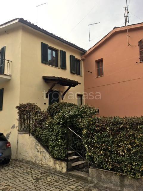 casa indipendente in vendita a San Severino Marche