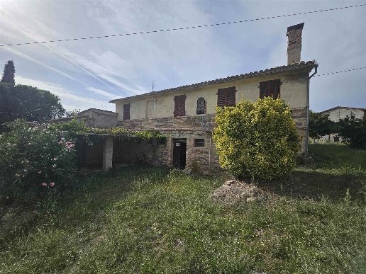 appartamento in vendita a San Severino Marche in zona Gaglianvecchio