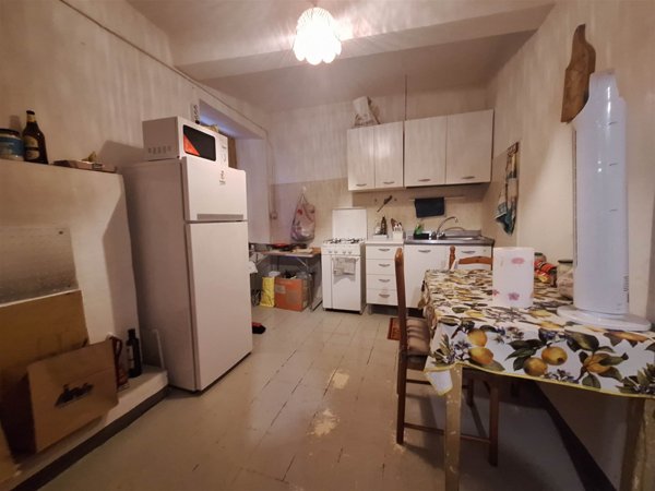 casa indipendente in vendita a San Severino Marche in zona Taccoli