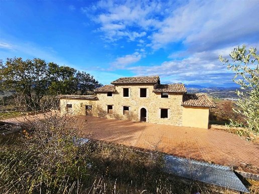 casa indipendente in vendita a San Severino Marche