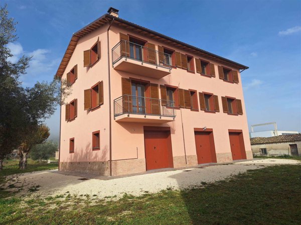 appartamento in vendita a San Severino Marche in zona Taccoli