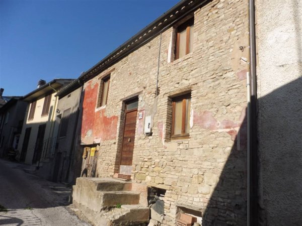casa indipendente in vendita a San Severino Marche in zona Taccoli