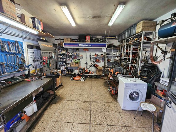 negozio in vendita a San Severino Marche